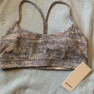 Lululemon Flow Y Nulu Bra NWT size 12